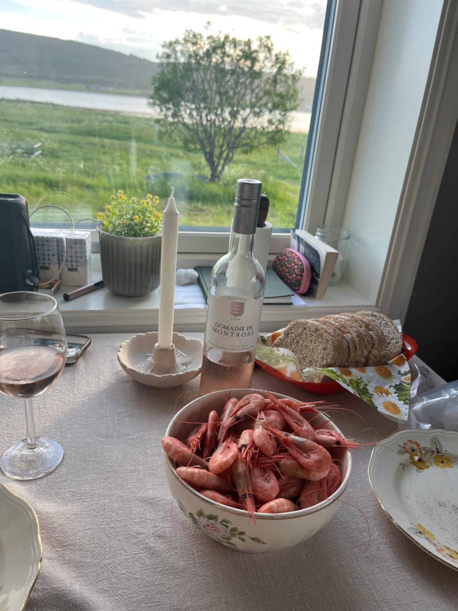 Hos Laura & Valdemar Villa Nord-Lenangen Buitenkant foto